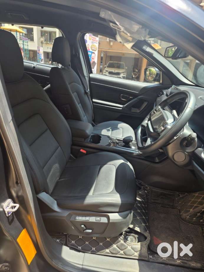 Tata Safari Accomplished X Plus 7 Str Stealth Edition At, 2025, Dies..