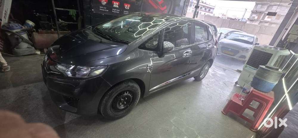 Honda Jazz V Mt Privilege, 2017, Petrol