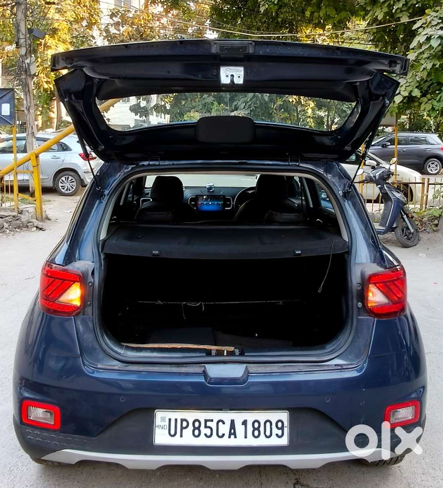 Hyundai Venue 1.2 S Plus, 2022, Petrol