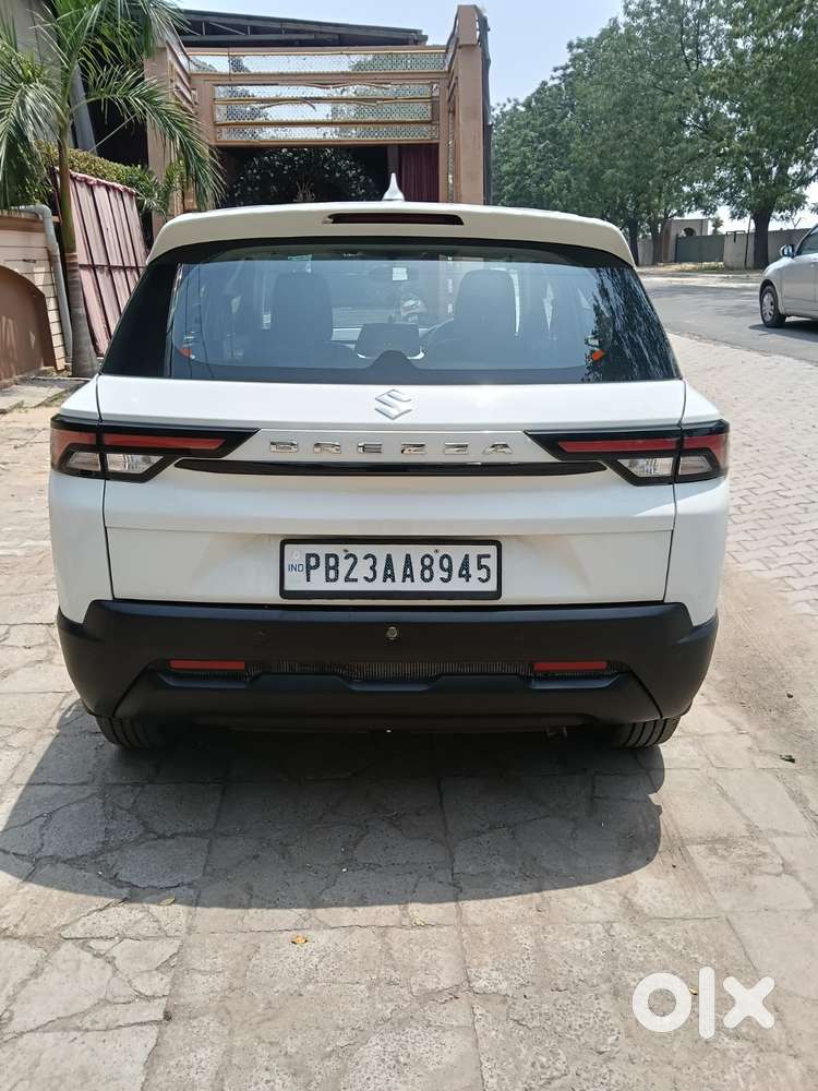 Maruti Suzuki Brezza 1.5 Vxi Cng, 2024, Cng & Hybrids