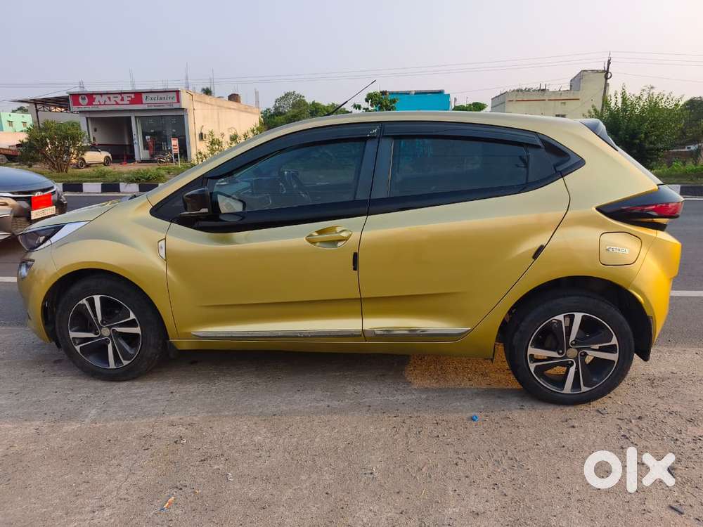 Tata Altroz Xz, 2020, Petrol