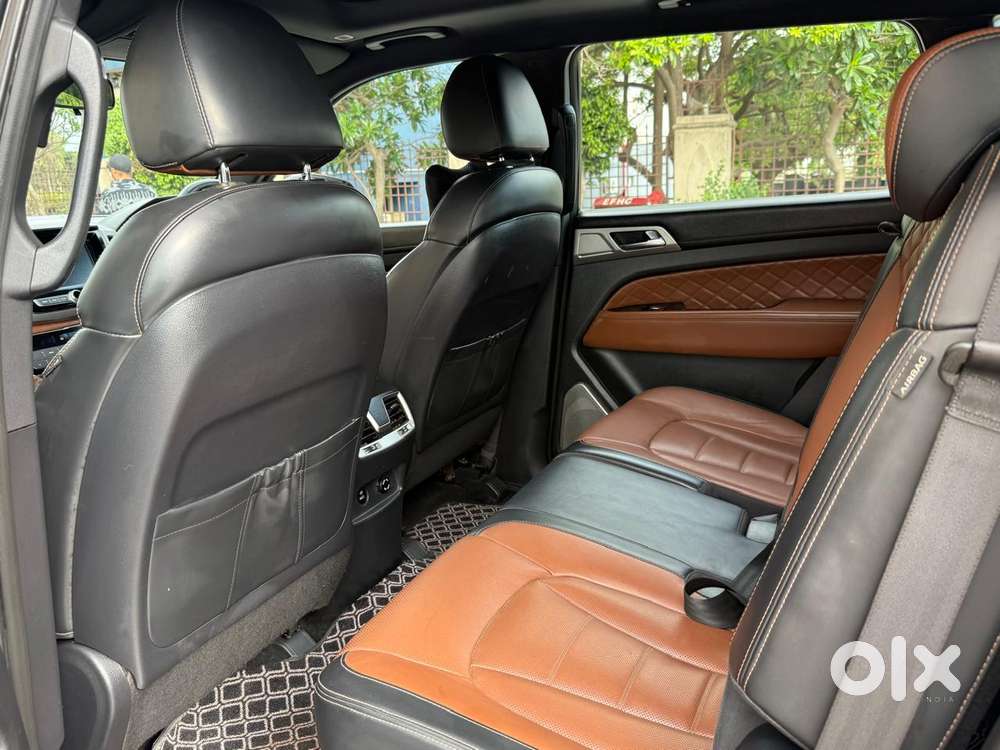 Mahindra Alturas G4 4wd At, 2019, Diesel