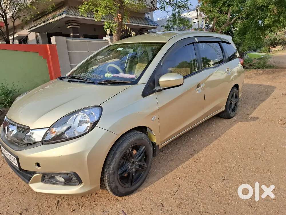 Honda Mobilio 2014 Petrol 163000 Km Driven T
