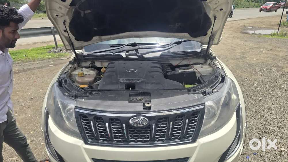 Mahindra Xuv500 2wd 2015