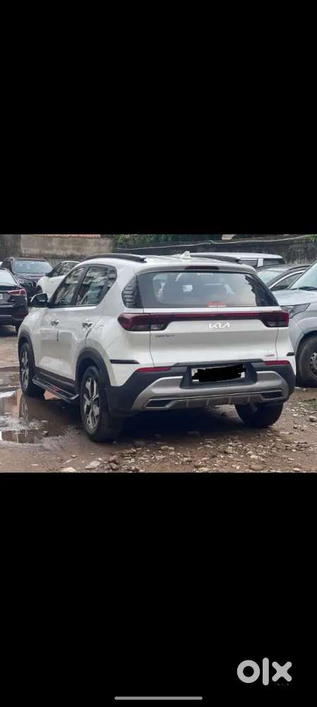 As A New Showroom Condition. All Pepar R Available.