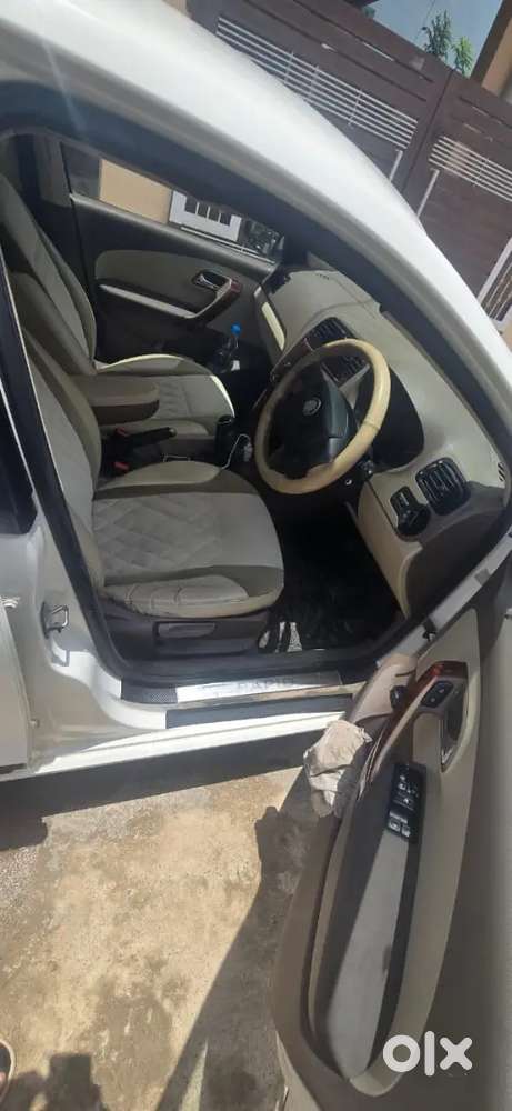 Skoda Rapid Ambition 2012