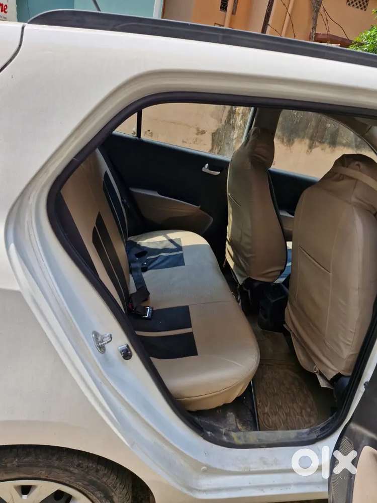 Hyundai Grand I10 2015 Petrol 40215 Km Driven