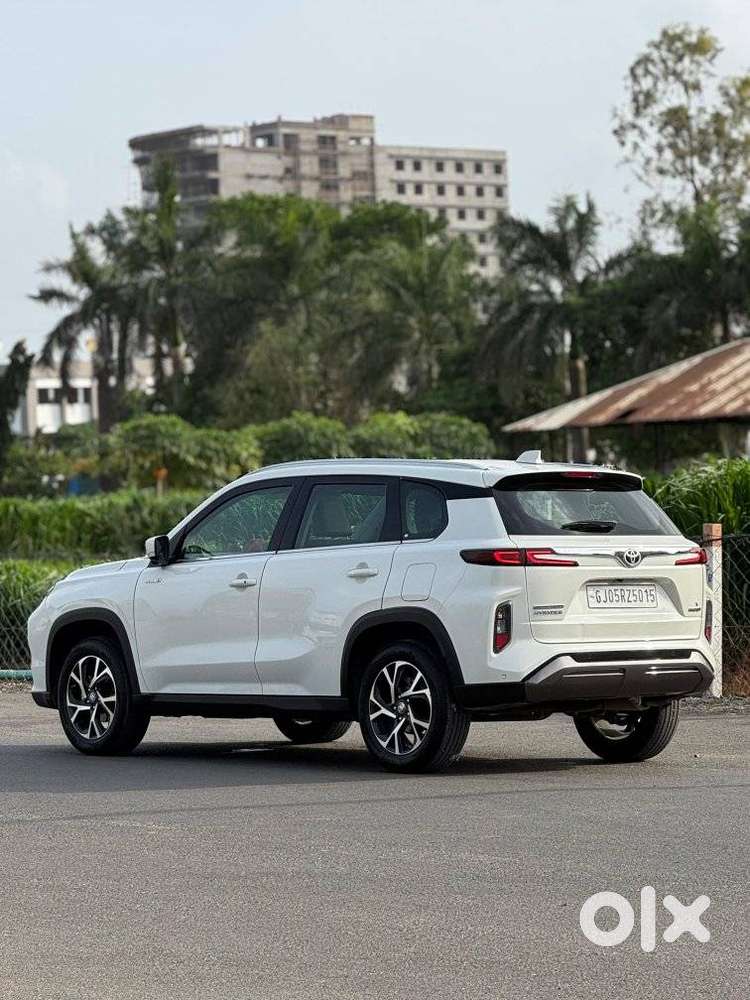 Toyota Urban Cruiser Hyryder 1.5 V Hybrid, 2024, Petrol