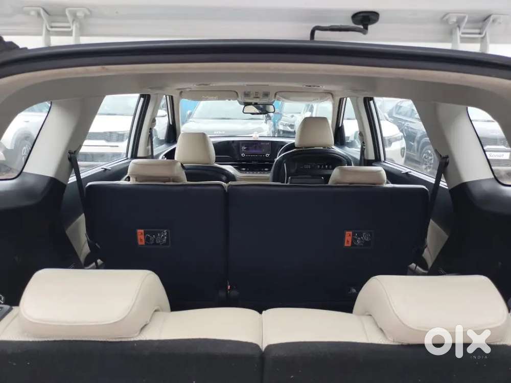 Kia Carens Diesel Luxury 2023