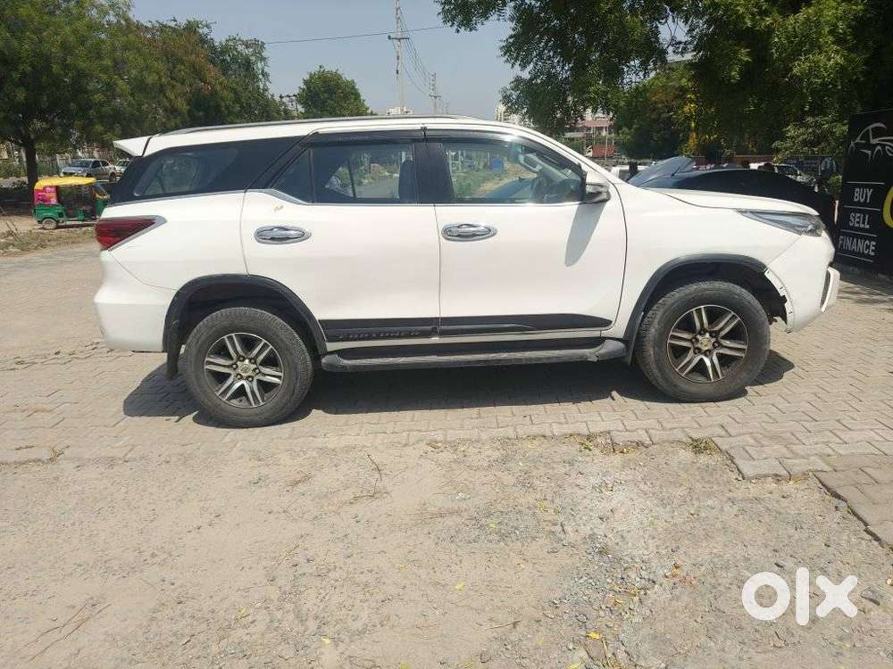 Toyota Fortuner 4x2 At 2.8 Diesel, 2016, Diesel
