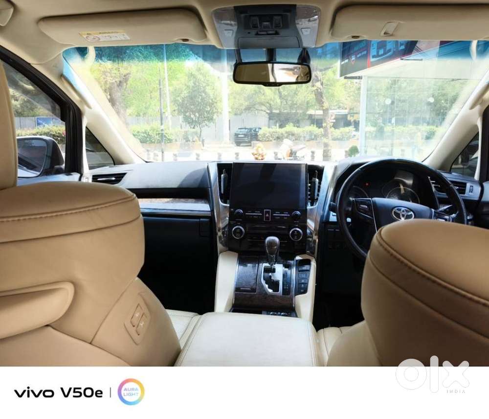 Toyota Vellfire 2.5 Hybrid, 2020, Petrol