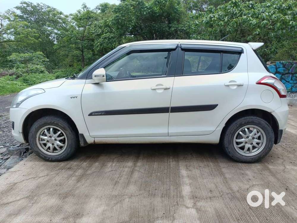 Maruti Suzuki Swift Vxi 1.2 Abs Bs-iv, 2013, Cng & Hybrids