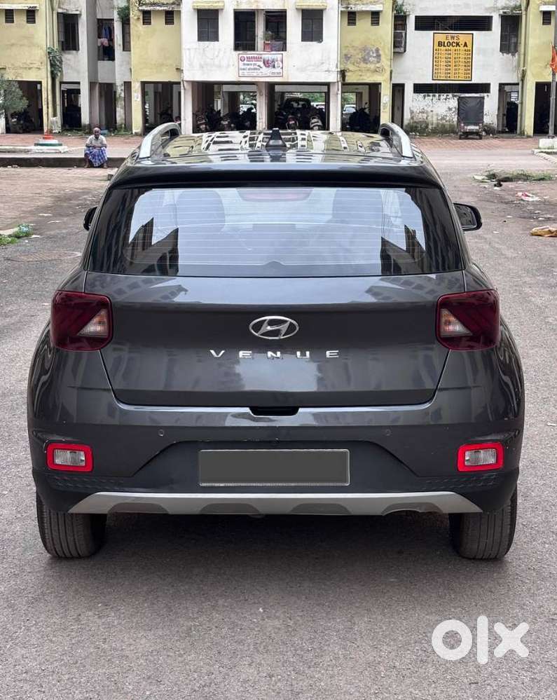 Hyundai Venue 1.2 S (o), 2021, Petrol