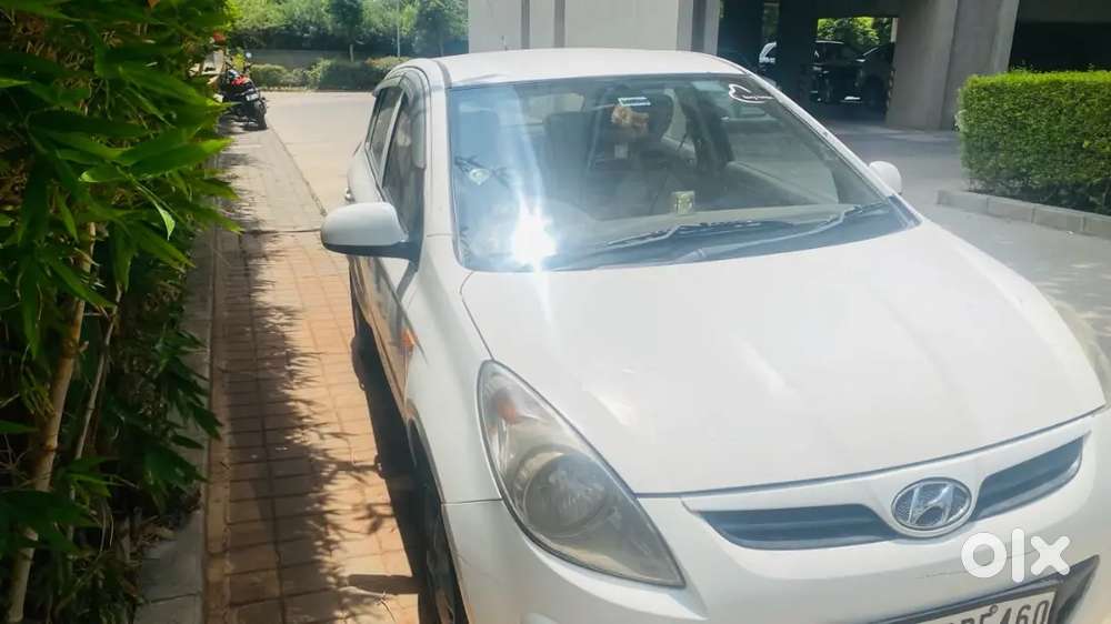 Hyundai I20 2009 Petrol 184000 Km Driven Sarvice Time To Time