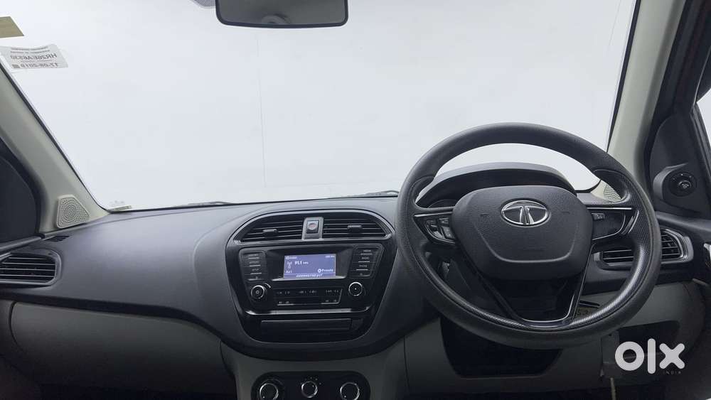 Tata Tiago Xza, 2019, Petrol