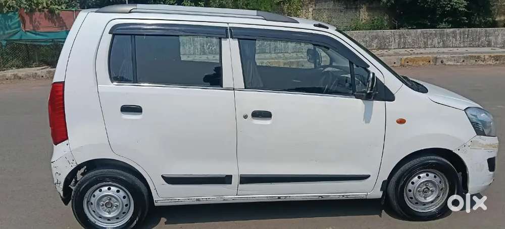 Full Condition New Battery New Tyre Android Screen Music System