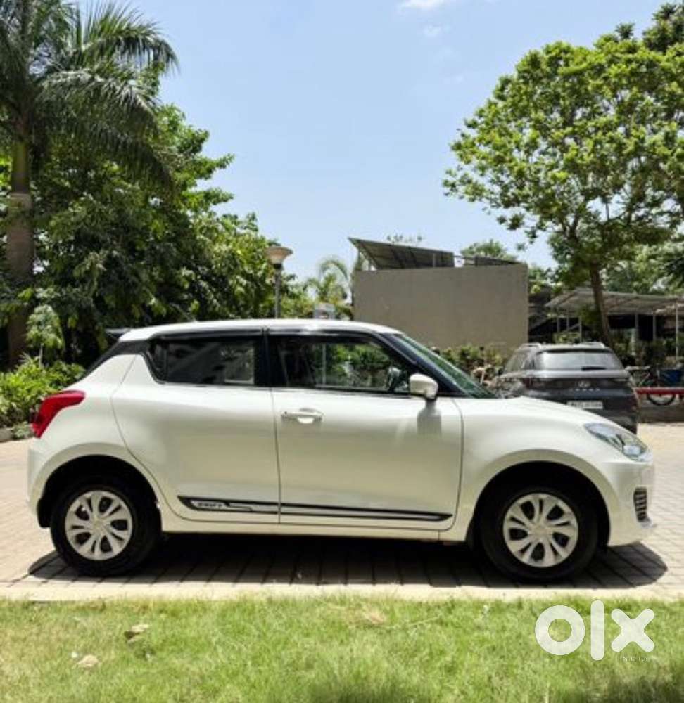 Maruti Swift Vxi (2018) Petrol • Single Owner • Low Km
