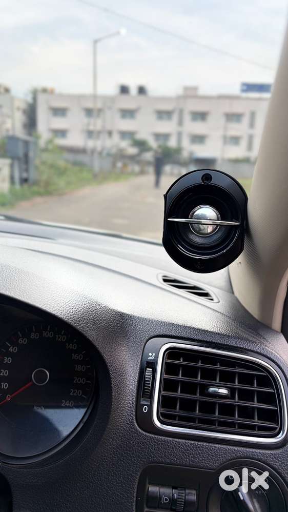 Volkswagen Polo Petrol Manual 2011