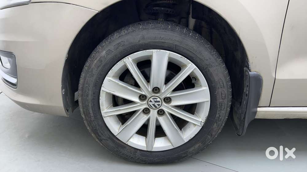 Volkswagen Vento 2010-2013 Petrol Highline, 2016, Petrol