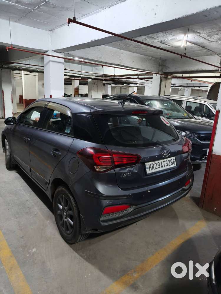 Well Maintained 1st Owner I20