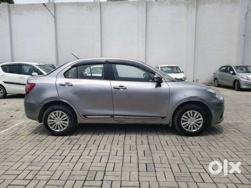 Maruti Suzuki Dzire 1.2 Vxi, 2022, Petrol