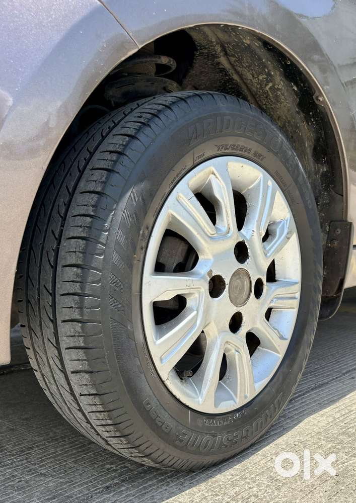 Tata Tiago Xza, 2017, Petrol