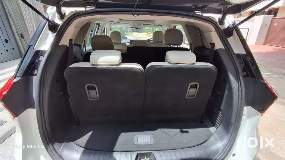 Mahindra Xuv700, 2022, Diesel