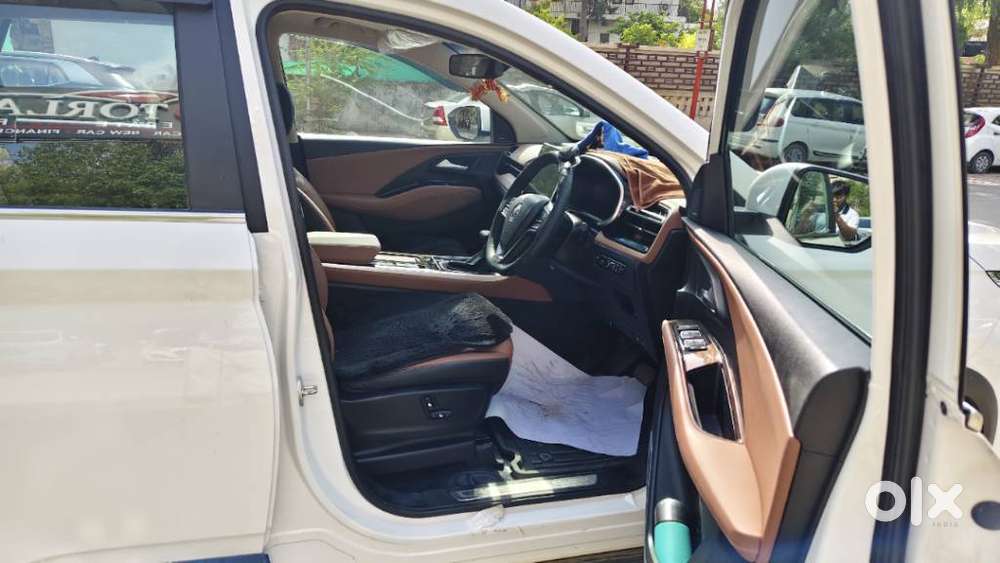 Mg Hector Plus Sharp Cvt, 2024, Petrol
