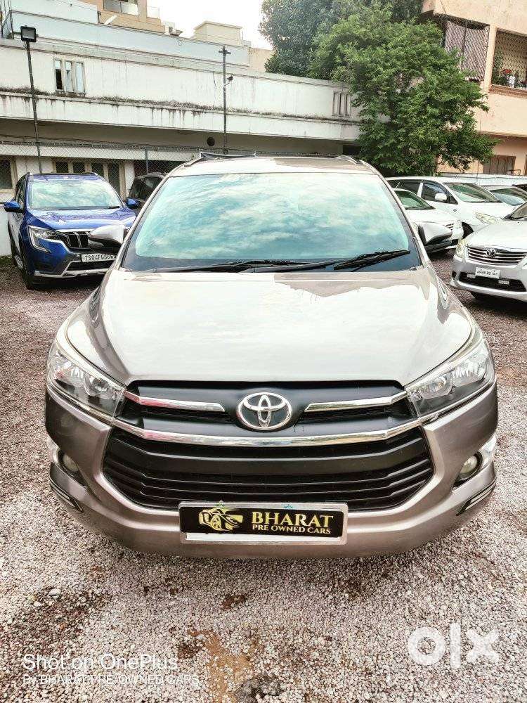 Toyota Innova Crysta 2.8 Gx At 8s, 2018, Diesel