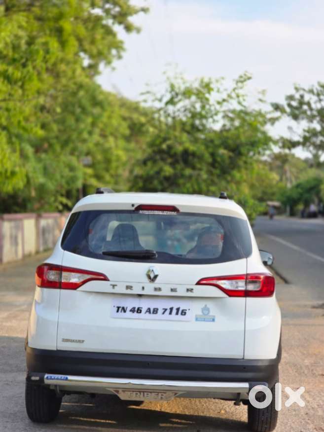 Renault Triber Rxz, 2022, Petrol