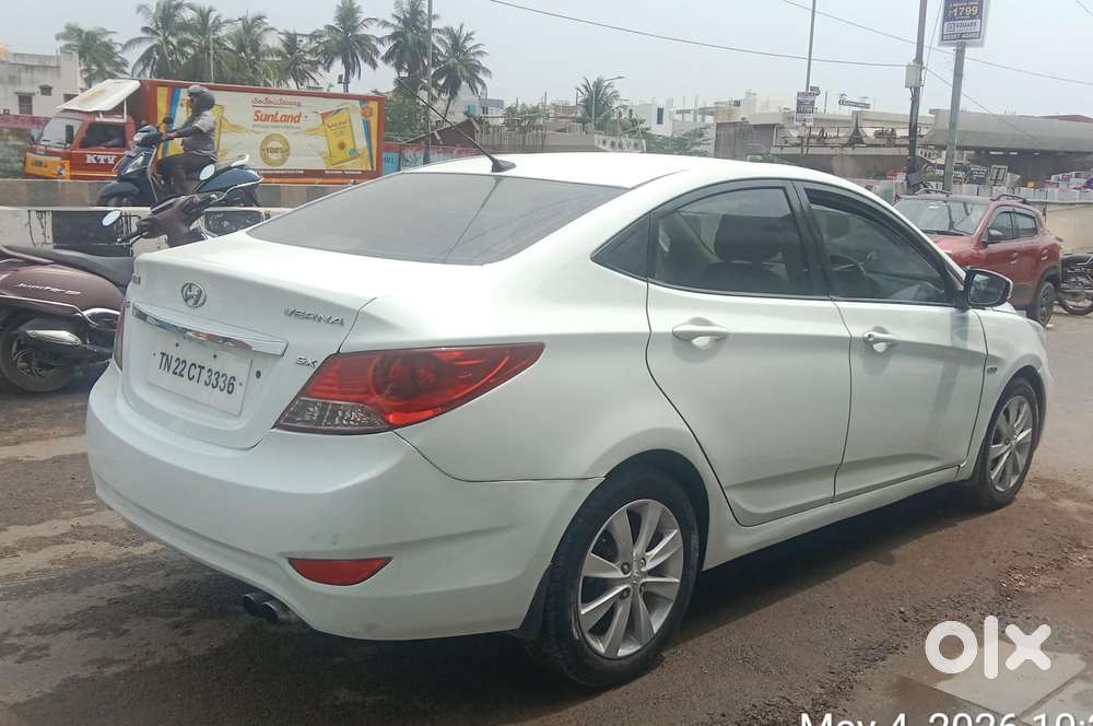 Hyundai Verna Fluidic 1.6 Vtvt Sx, 2012, Diesel