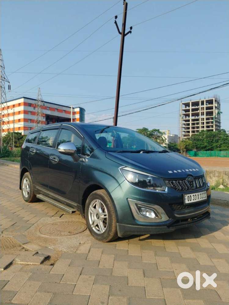Mahindra Marazzo M6, 2019, Diesel