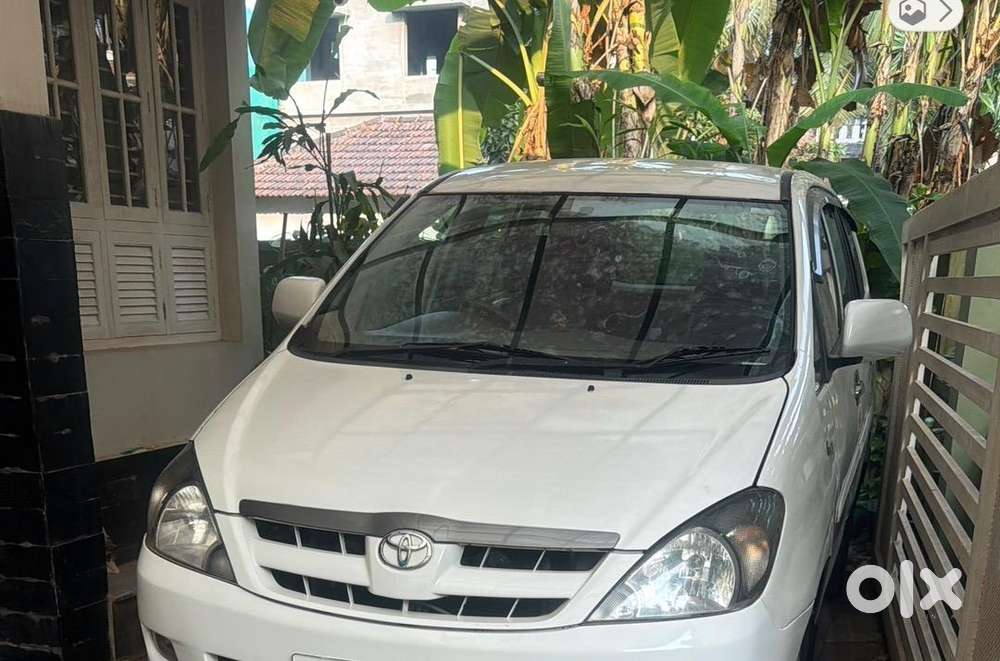 Toyota Innova Hycross 2005 Diesel Good Condition