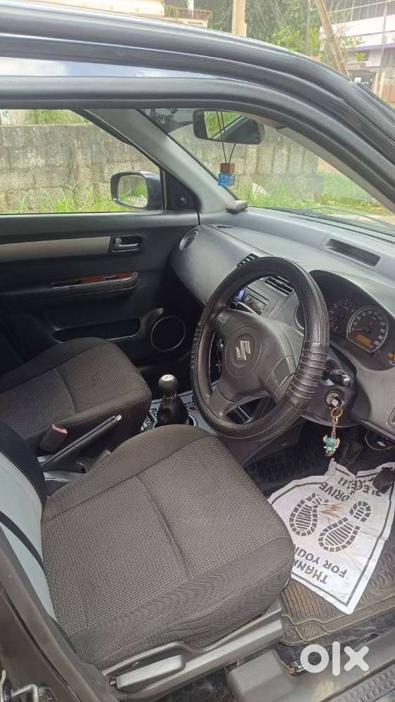 Maruti Suzuki Swift 1.3 Vxi, 2009, Petrol