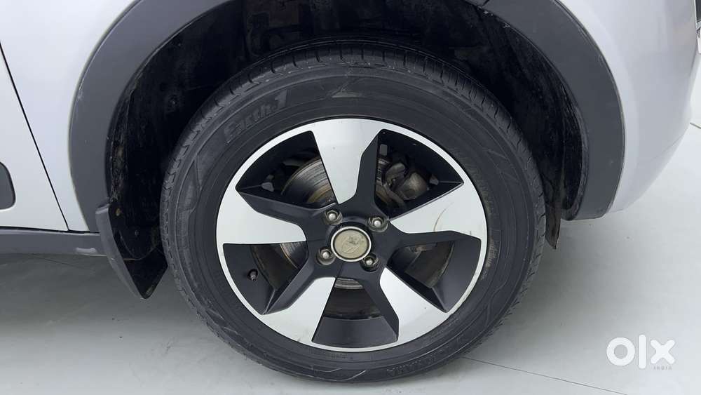 Tata Nexon 1.2 Revotron Xz Plus, 2018, Petrol