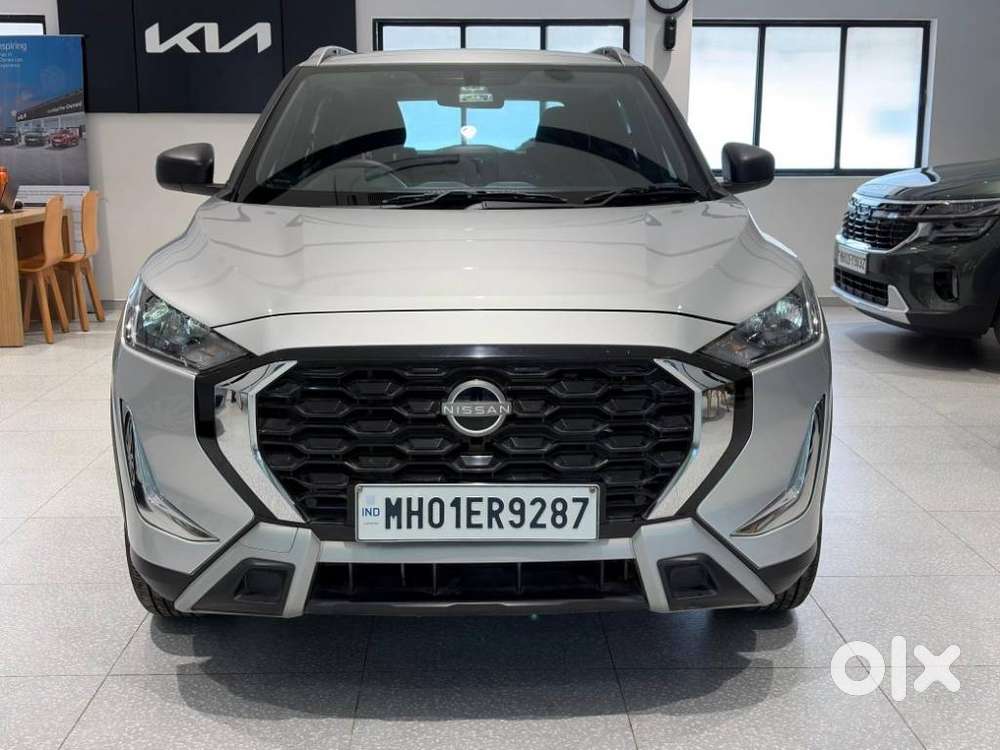 Nissan Magnite Kuro Edition Petrol Amt, 2025, Petrol