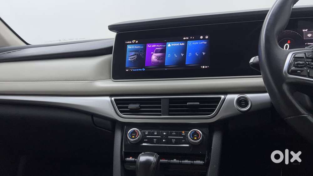 Mahindra Xuv700 2.2 Ax 7 Diesel At Luxury Pack Str Awd, 2022, Diesel