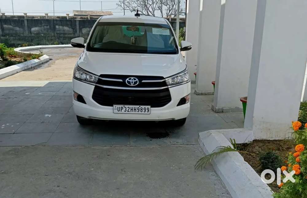 Toyota Innova Crysta 2016 Diesel 217000 Km Driven