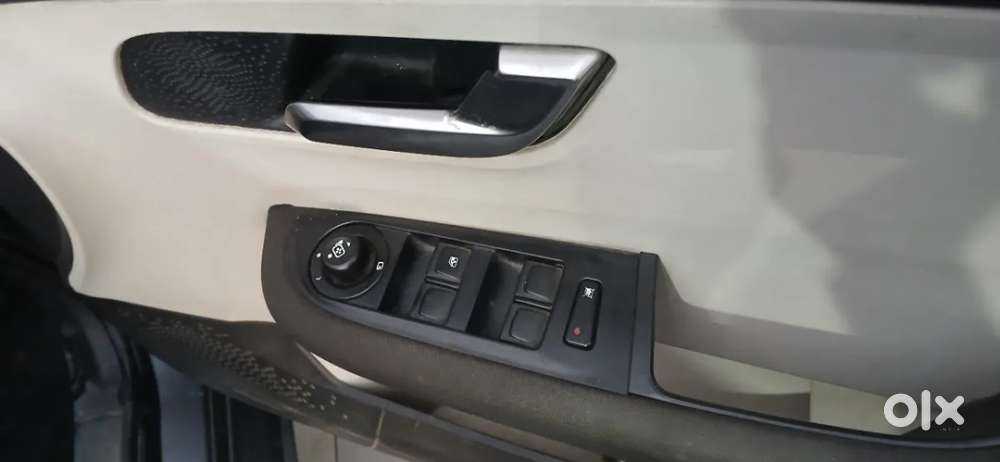 Tata Altroz 1.2 Xt, 2022, Petrol