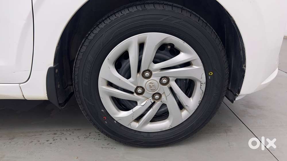 Hyundai Aura [2023-ongoing] 1.2 S Petrol Manual, 2020, Petrol
