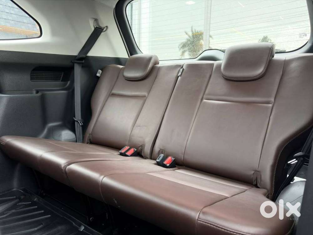 Toyota Innova Hycross 2.0 Zx (o) Hybrid 7 Str, 2023, Petrol