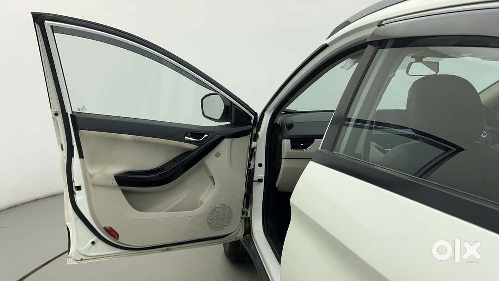 Tata Nexon 1.2 Revotron Xz Plus, 2023, Petrol