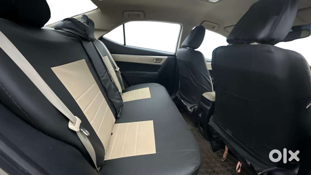 Toyota Corolla Altis [2014-2017] 1.8 G Cvt, 2015, Petrol
