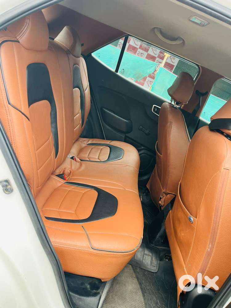 Hyundai Venue E, 2021, Petrol