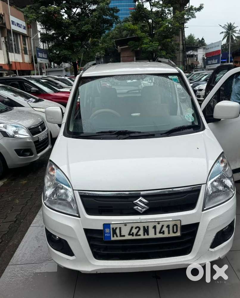 Maruti Suzuki Wagon R Vxi Amt, 2017, Petrol