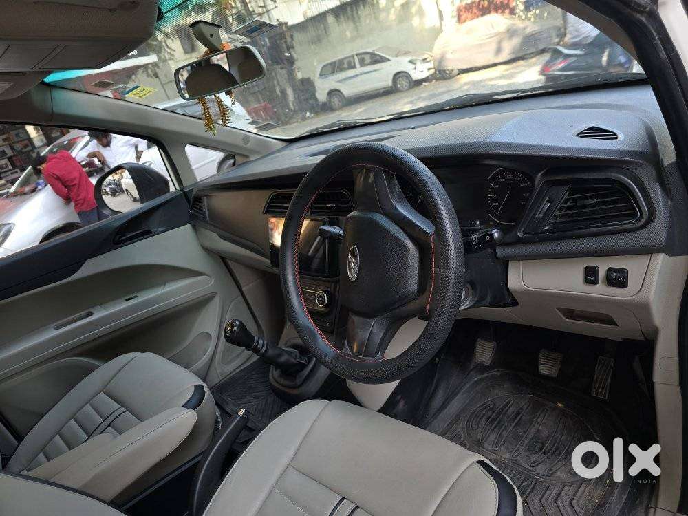 Mahindra Marazzo