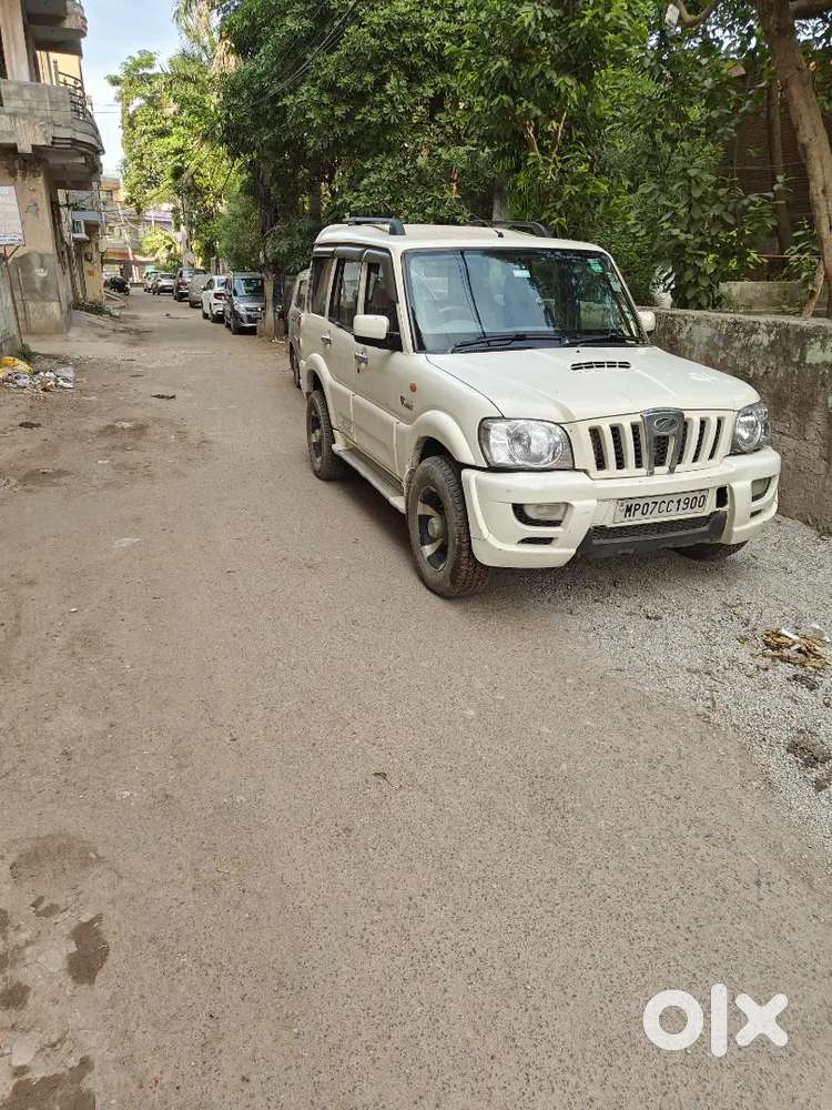 Mahindra Scorpio Classic 2010