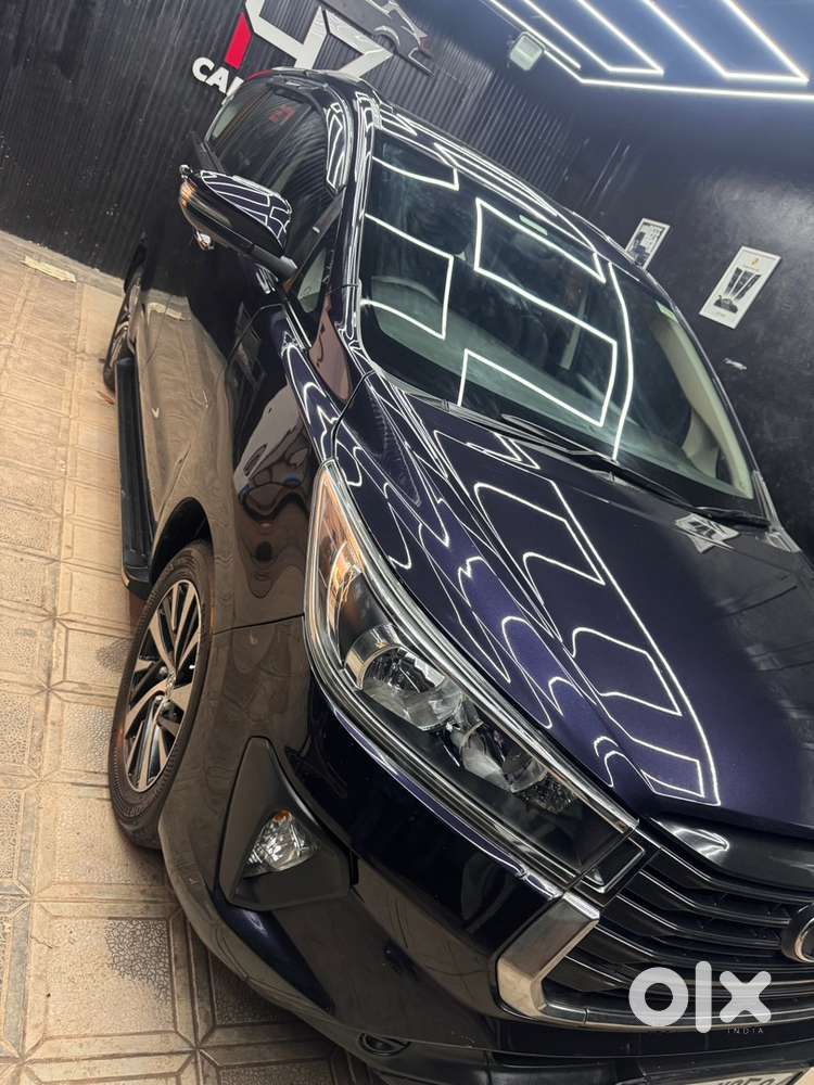 Toyota Innova Crysta 2022 Diesel 530000 Km Driven