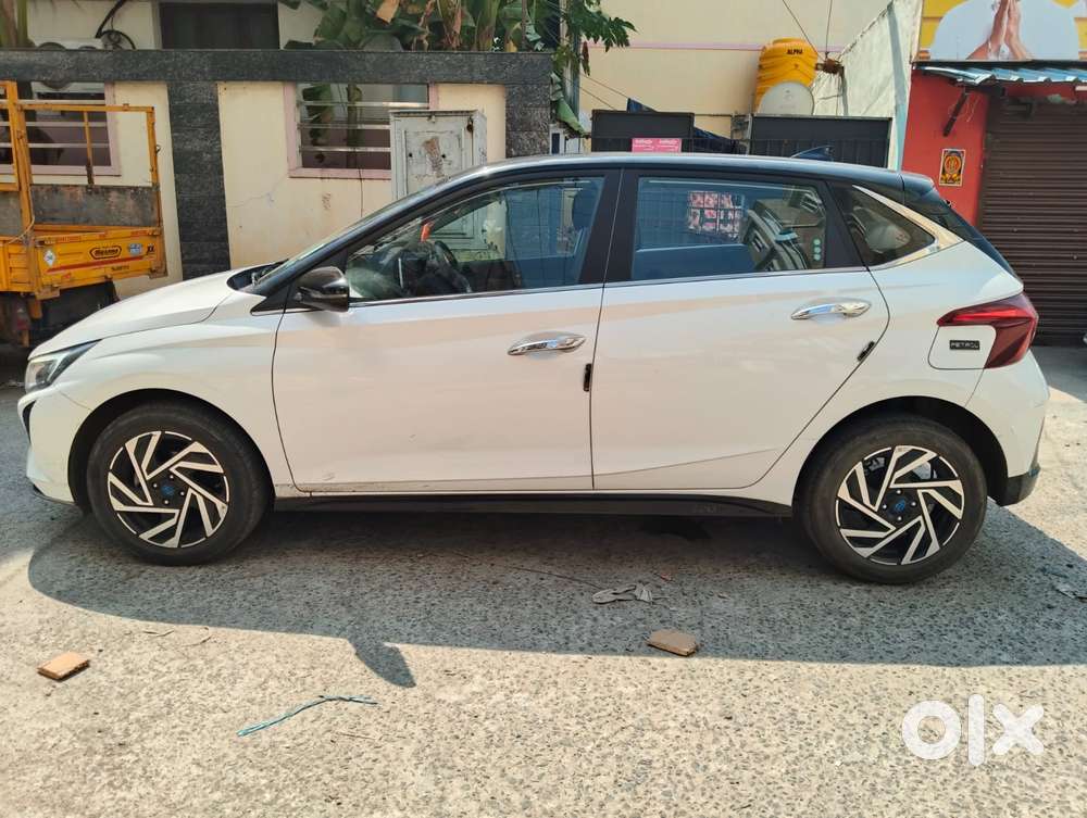 Hyundai I20 Asta (o) 1.2 Ivt, 2023, Petrol