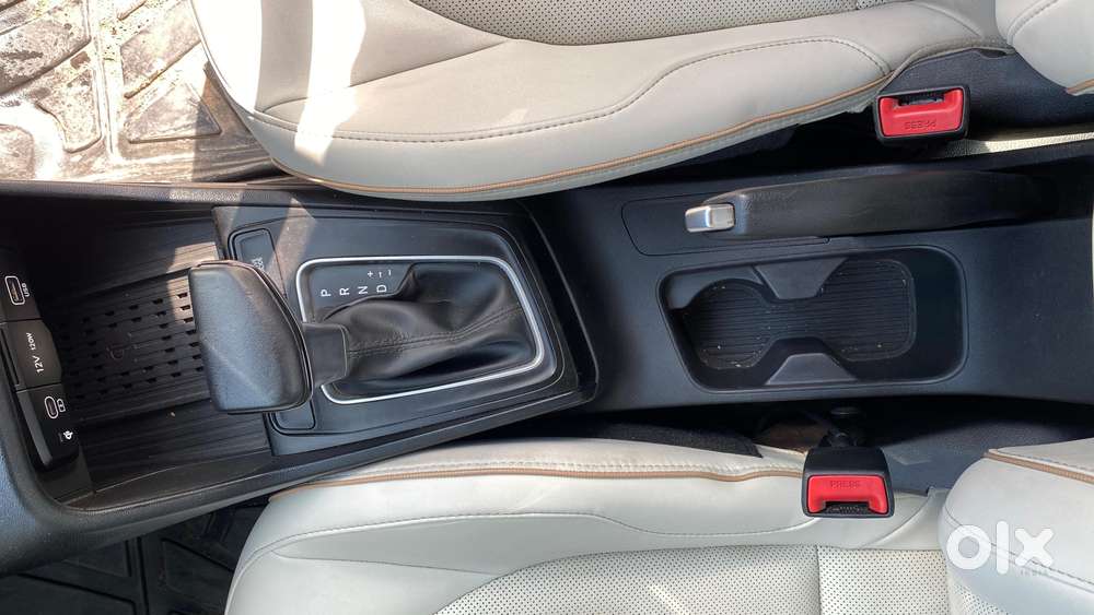 Hyundai Verna 1.5 Sx (o) Ivt, 2023, Petrol